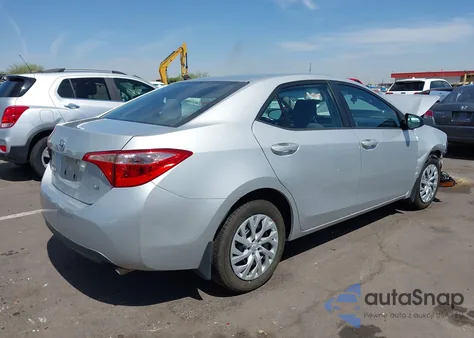 2017 Toyota Corolla Le z USA, uszkodzony, nr VIN 2T1BURHE2HC803055